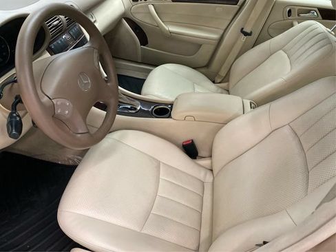 Used 2005 Mercedes-Benz C 320 4MATIC Sedan image 10