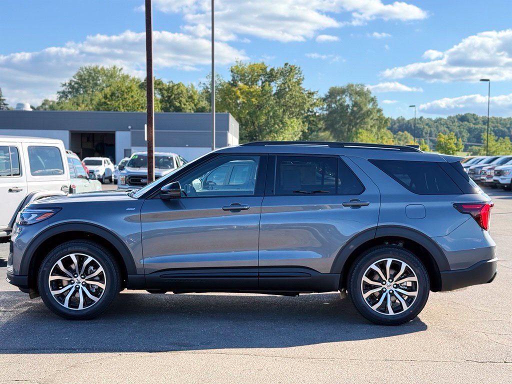New 2027 Ford Explorer ST-Line AWD/4WD image 37