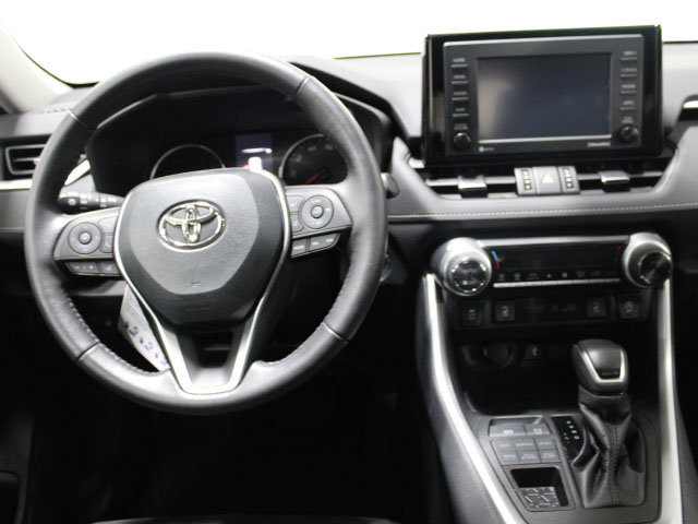 Certified 2022 Toyota RAV4 XLE Premium AWD/4WD image 12