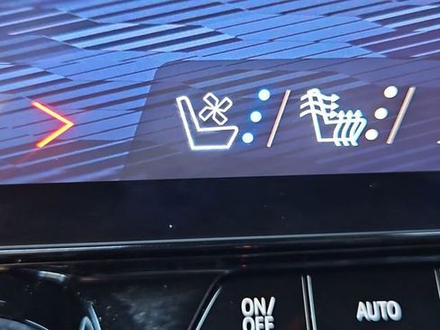 Used 2024 Chevrolet Blazer EV RS AWD/4WD image 49