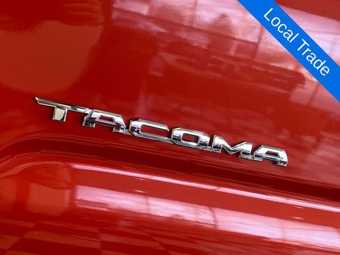 Used 2018 Toyota Tacoma TRD Off-Road image 7