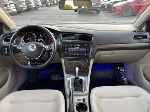 Used 2019 Volkswagen Golf SE FWD image 27