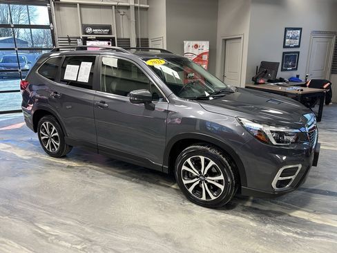 Used 2021 Subaru Forester Limited image 28