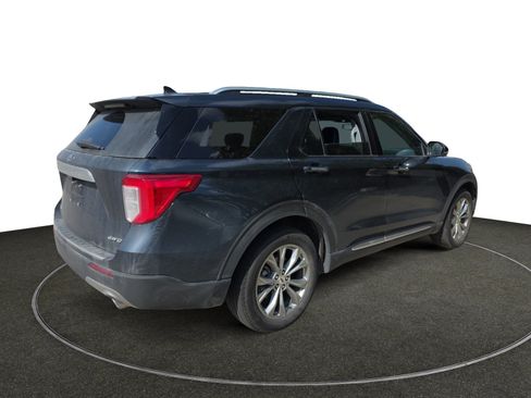 Used 2022 Ford Explorer Limited w/ Equipment Group 301A AWD/4WD image 6
