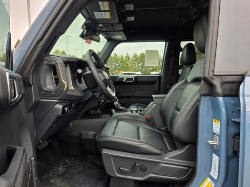 New 2025 Ford Bronco Badlands image 21