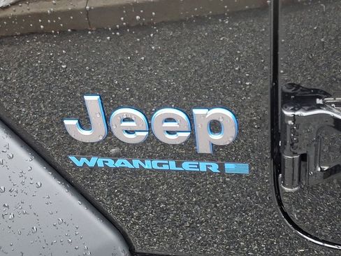 Used 2025 Jeep Wrangler Unlimited Sport S 4xe image 29