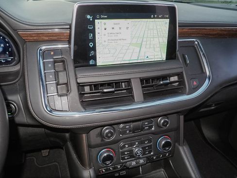 Used 2023 Chevrolet Suburban High Country w/ Premium Package 2 image 10