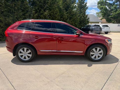 Used 2017 Volvo XC60 T5 Inscription w/ Preferred Option Package AWD/4WD image 15