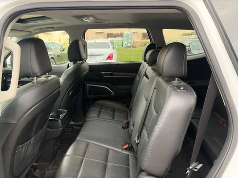 Used 2020 Kia Telluride EX AWD/4WD image 19