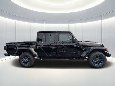 New 2026 Jeep Gladiator Sport AWD/4WD image 3