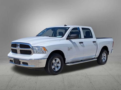 Used 2023 RAM 1500 Classic SLT w/ Electronics Group AWD/4WD image 3