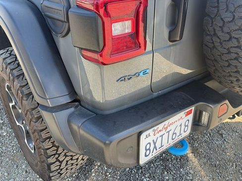 Used 2021 Jeep Wrangler Unlimited Rubicon 4xe w/ Cold Weather Group AWD/4WD image 27