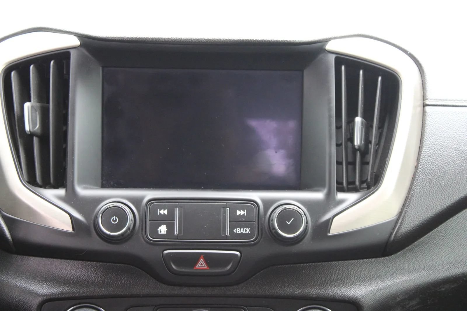 Used 2019 GMC Terrain Denali w/ Advanced Safety Package FWD image 10