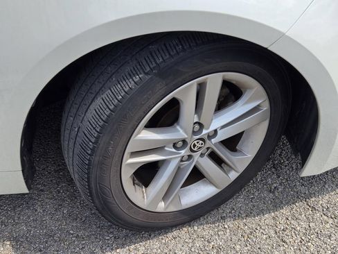 Used 2019 Toyota Corolla SE FWD image 8