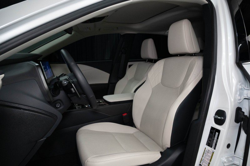 Used 2024 Lexus RX 350h w/ Convenience Package AWD/4WD image 11