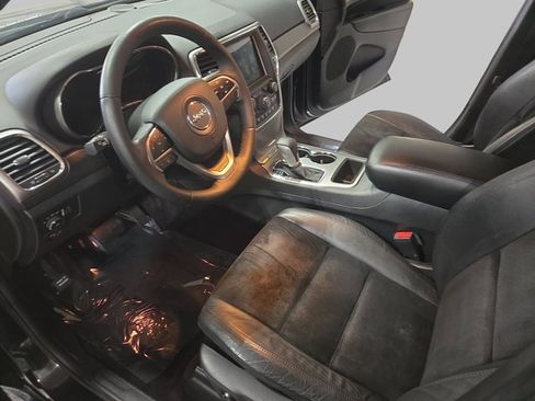 Used 2018 Jeep Grand Cherokee Altitude image 19