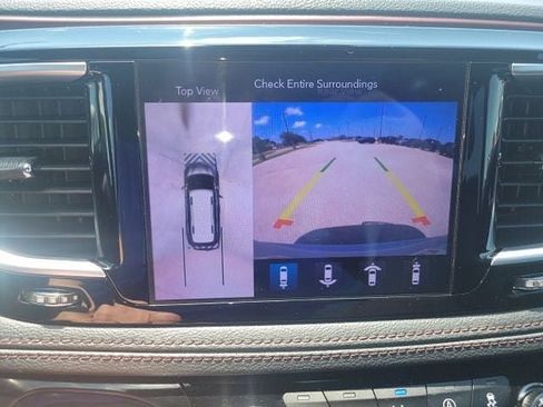 Used 2020 Chrysler Pacifica Limited FWD image 22