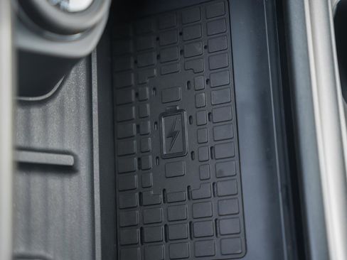 New 2025 Ford Expedition Max Platinum w/ Stealth Performance Package image 34