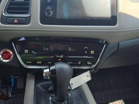 Used 2020 Honda HR-V EX image 8