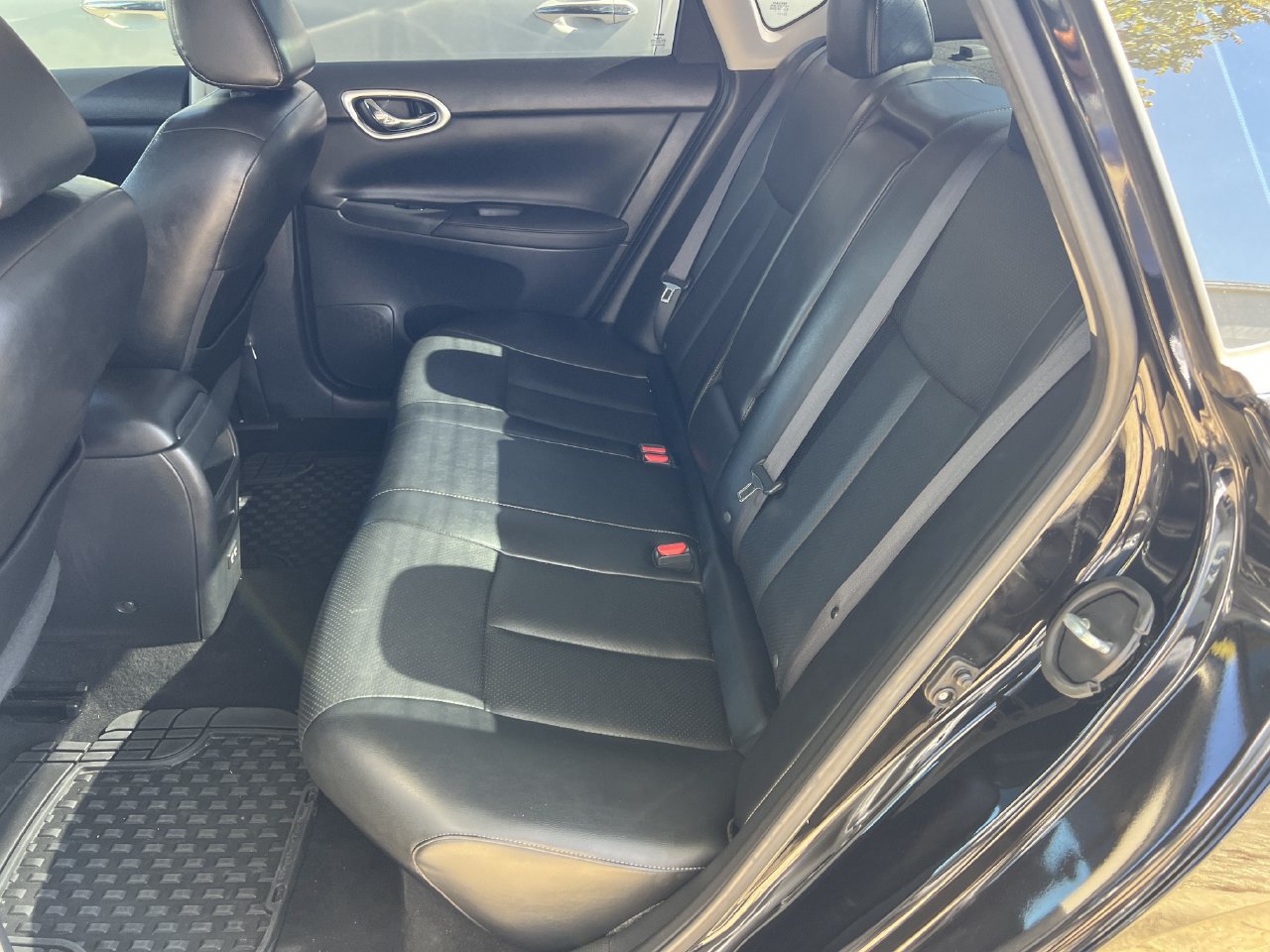 Used 2018 Nissan Sentra SL FWD image 9