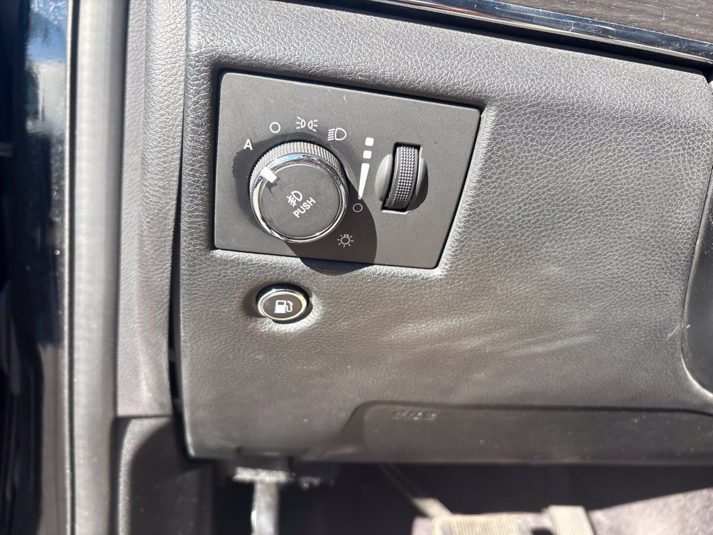 Used 2015 Jeep Grand Cherokee Limited w/ Trailer Tow Group IV AWD/4WD image 44