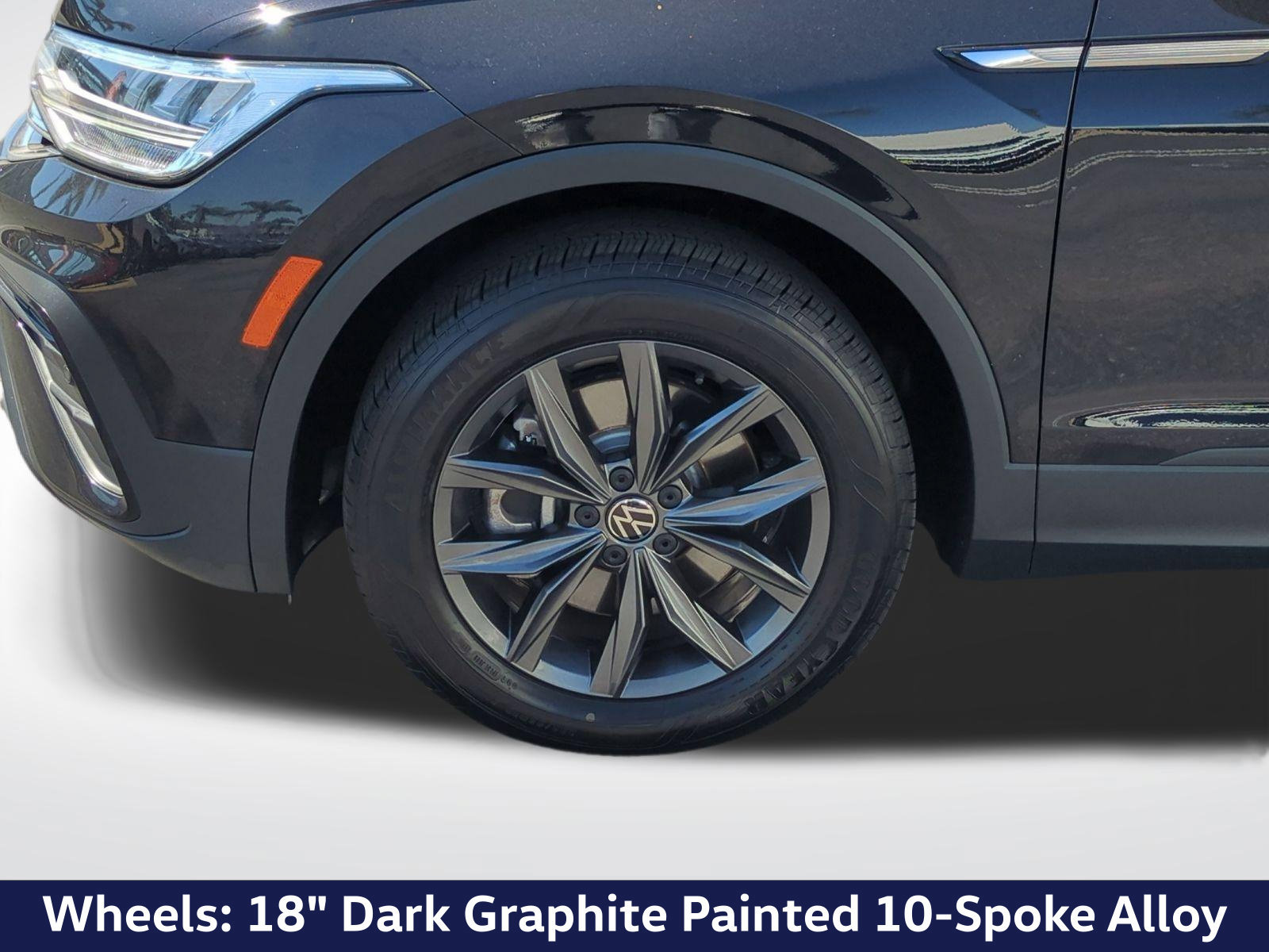 Used 2023 Volkswagen Tiguan SE FWD image 11