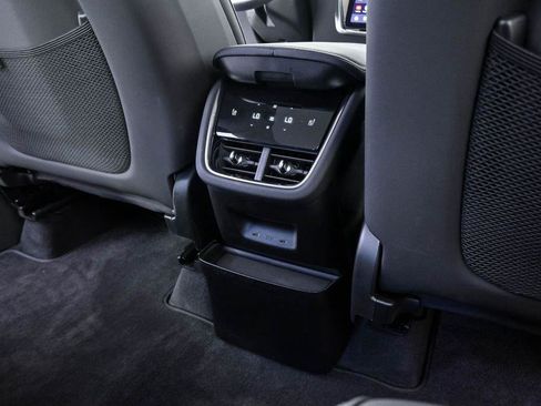 Certified 2025 Volvo EX90 Plus AWD/4WD image 21