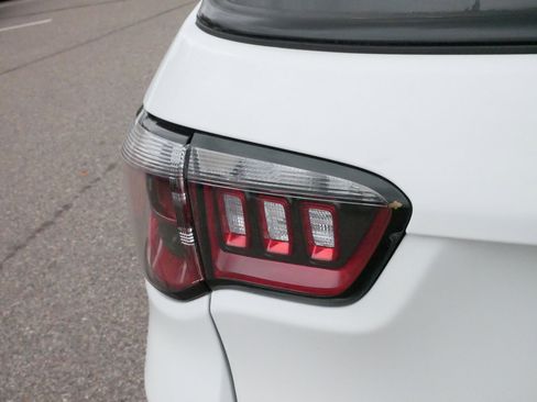 Used 2024 Jeep Compass Trailhawk image 17