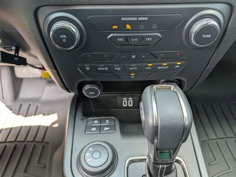 Used 2020 Ford Ranger XLT w/ Equipment Group 301A Mid AWD/4WD image 18