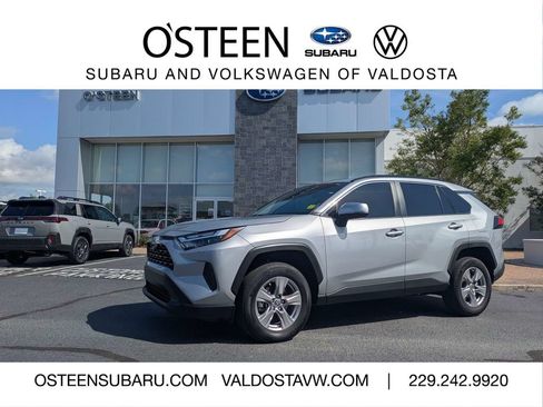 Used 2023 Toyota RAV4 XLE w/ Convenience Package FWD image 1