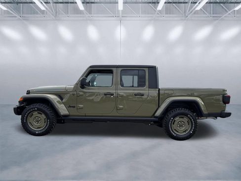 New 2026 Jeep Gladiator Willys AWD/4WD image 3