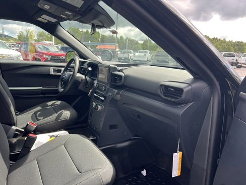 New 2025 Ford Explorer 4WD Police Interceptor image 11