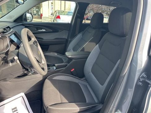 Used 2023 Chevrolet TrailBlazer LT w/ Convenience Package image 14