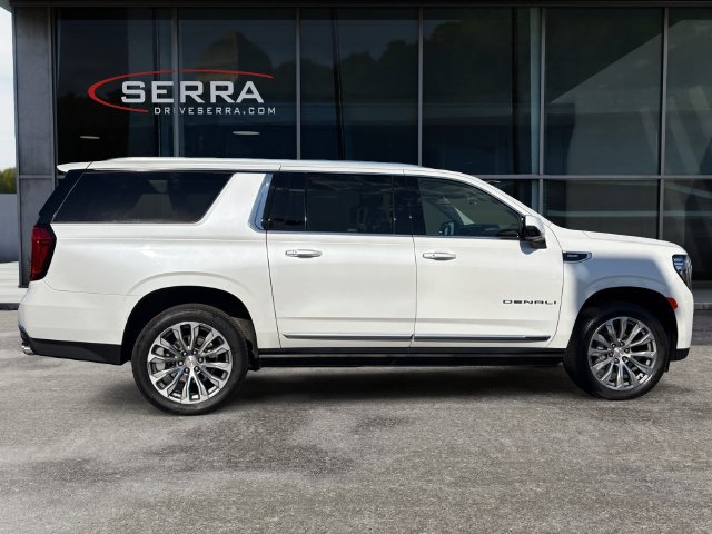 Used 2021 GMC Yukon XL Denali w/ Denali Ultimate Package AWD/4WD image 6