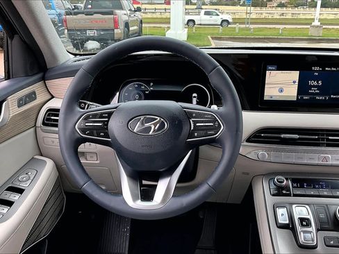 Used 2021 Hyundai Palisade Limited image 5