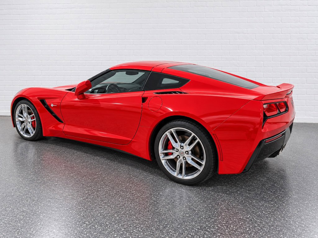 Used 2017 Chevrolet Corvette Stingray Coupe w/ 1LT RWD image 2