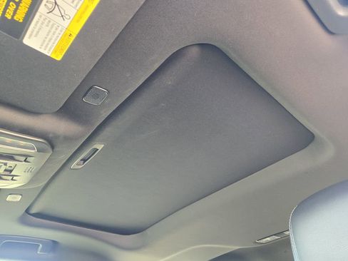 Used 2023 Toyota Highlander XSE image 27