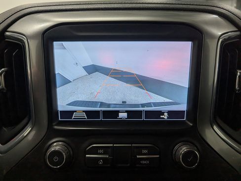 Used 2020 Chevrolet Silverado 2500 LT w/ Convenience Package image 27