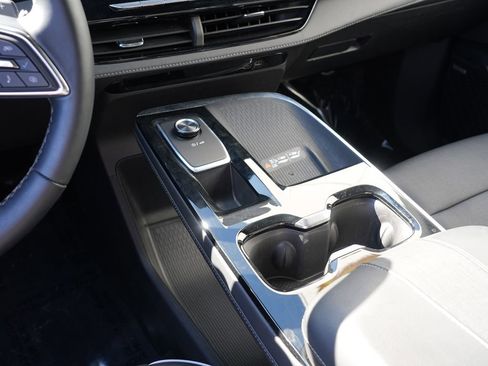 Used 2025 Buick Enclave Preferred image 24