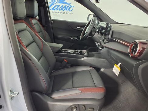 New 2026 Chevrolet Equinox RS w/ Convenience Package III image 10