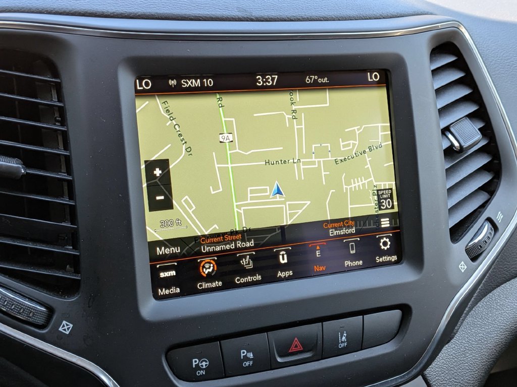 Certified 2023 Jeep Cherokee Altitude Lux AWD/4WD image 18