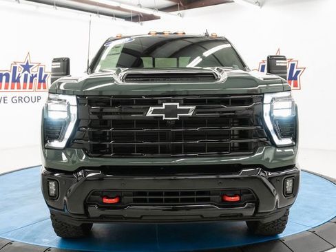 Used 2025 Chevrolet Silverado 2500 LT w/ Trail Boss Package image 18