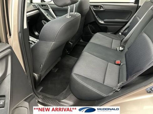 Used 2015 Subaru Forester 2.5i Premium AWD/4WD image 22