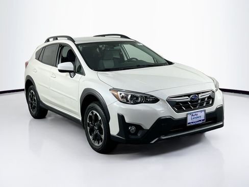 Used 2023 Subaru Crosstrek 2.0i Premium AWD/4WD image 3