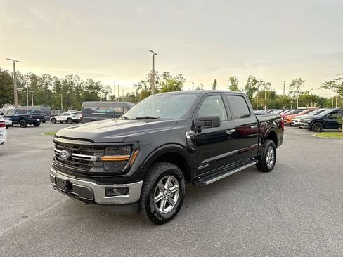 Used 2025 Ford F150 XLT w/ Equipment Group 301A Standard AWD/4WD image 7