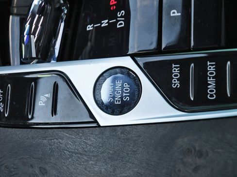 Used 2023 BMW X7 xDrive40i w/ Executive Package image 30