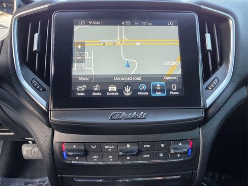 Used 2018 Maserati Ghibli image 25