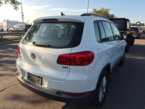 Used 2018 Volkswagen Tiguan Limited w/ Premium Package FWD image 5