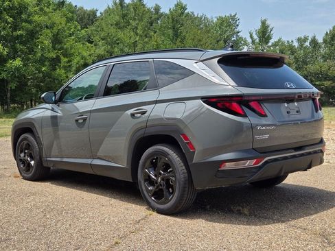 Used 2024 Hyundai Tucson SEL FWD image 3