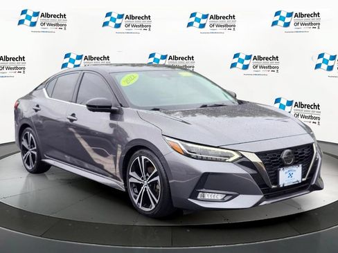 Used 2022 Nissan Sentra SR w/ SR Premium Package FWD image 7